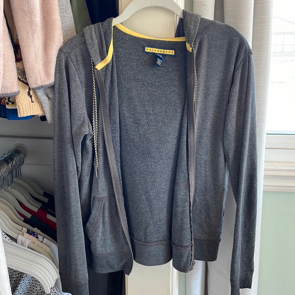 Gray/yellow lightweight zip up sweater